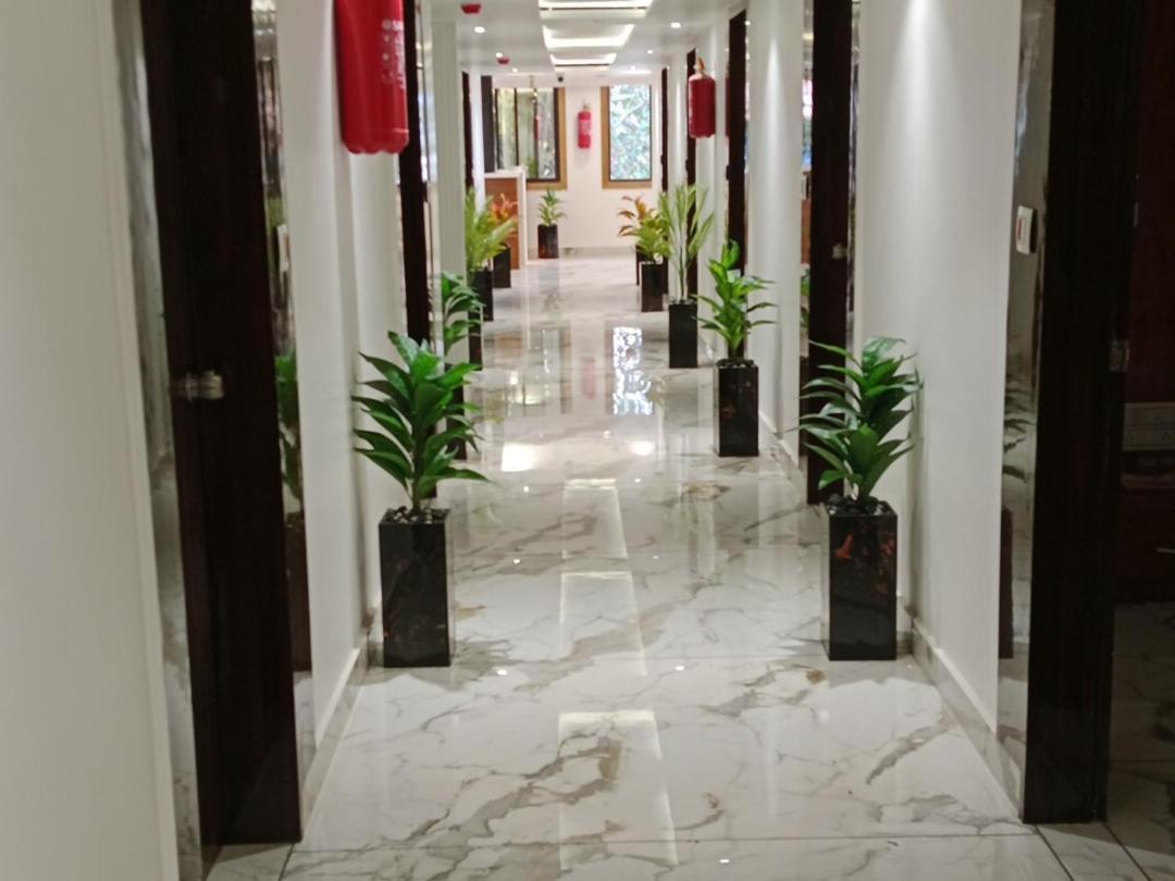 Hotel New German Ахмедабад Экстерьер фото